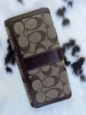 Coach Brown Signature Canvas Continental Wallet